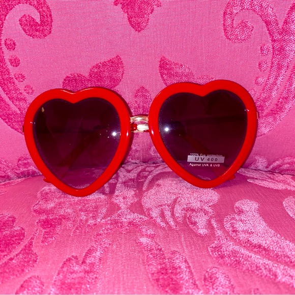 Heart Shape Sunglasses Red Frame Gold Black Lens Festival Spring Summer Love NEW - Picture 4 of 7